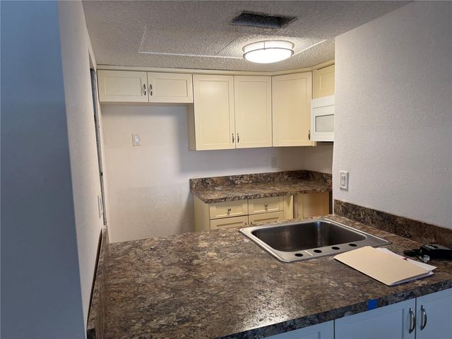 5242 OPAL LANE 103, New Port Richey, FL 34652