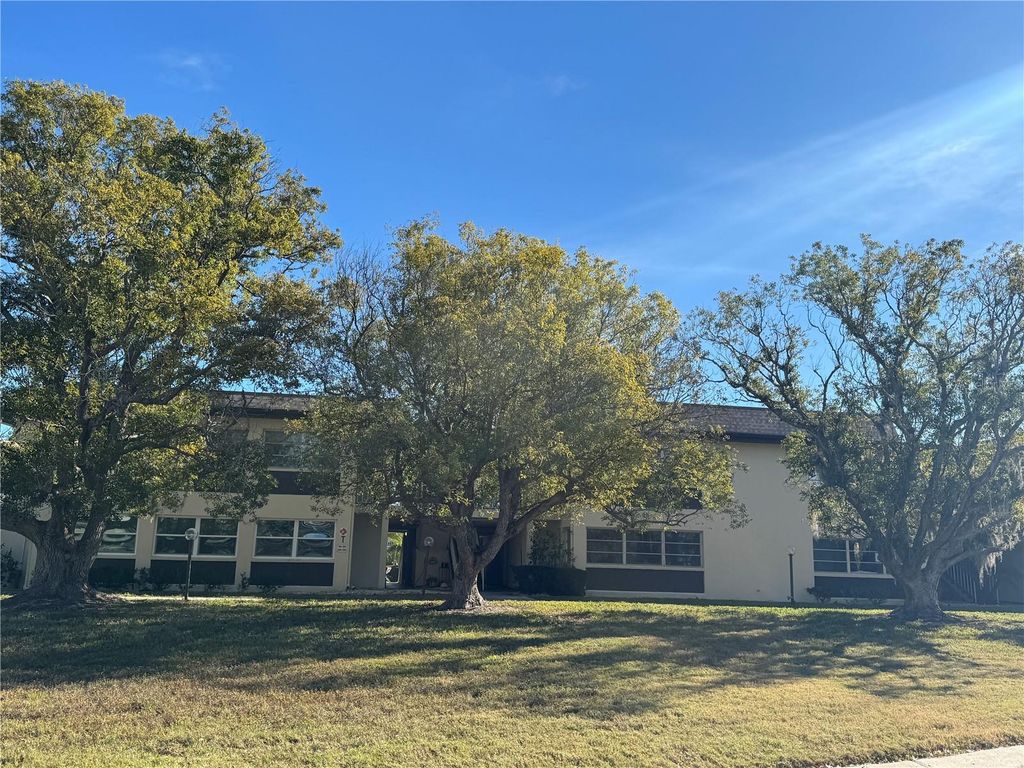 5242 OPAL LANE 103, New Port Richey, FL 34652