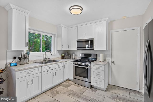 1918 MILLERSVILLE PIKE, Lancaster, PA 17603
