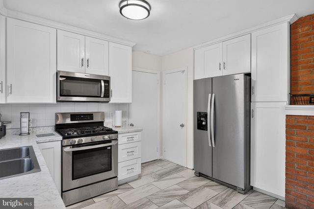 1918 MILLERSVILLE PIKE, Lancaster, PA 17603