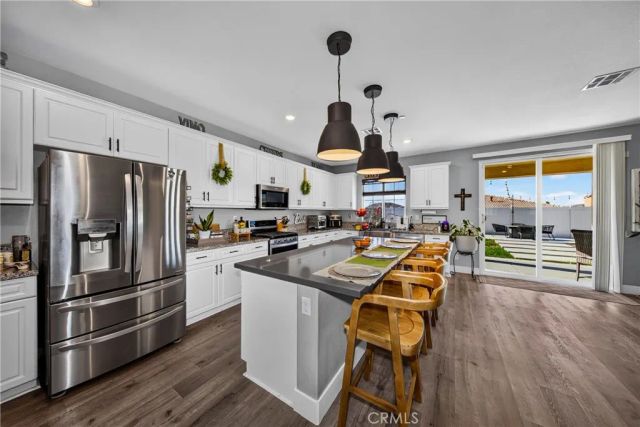 34647 Redhawk, Winchester, CA 92596