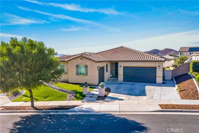 34647 Redhawk, Winchester, CA 92596