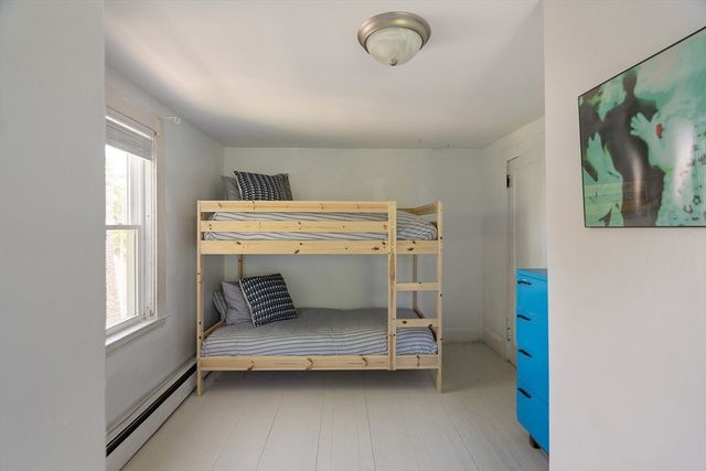 586 Nantasket Ave, Hull, MA 02045