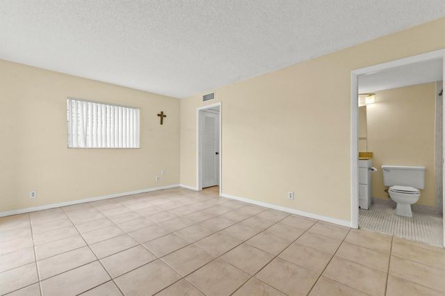 887 Normandy S, Delray Beach, FL 33484