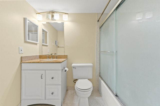 887 Normandy S, Delray Beach, FL 33484