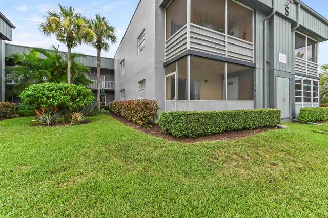 887 Normandy S, Delray Beach, FL 33484