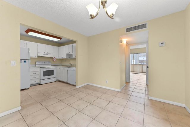 887 Normandy S, Delray Beach, FL 33484