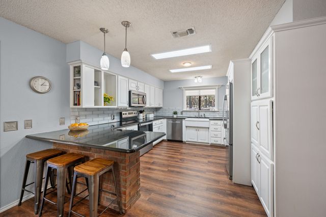 523 Canyon Trail Road, Weatherford, TX 76087