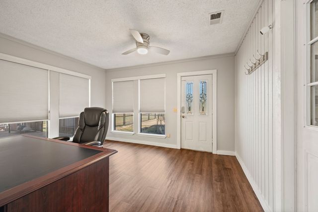 523 Canyon Trail Road, Weatherford, TX 76087