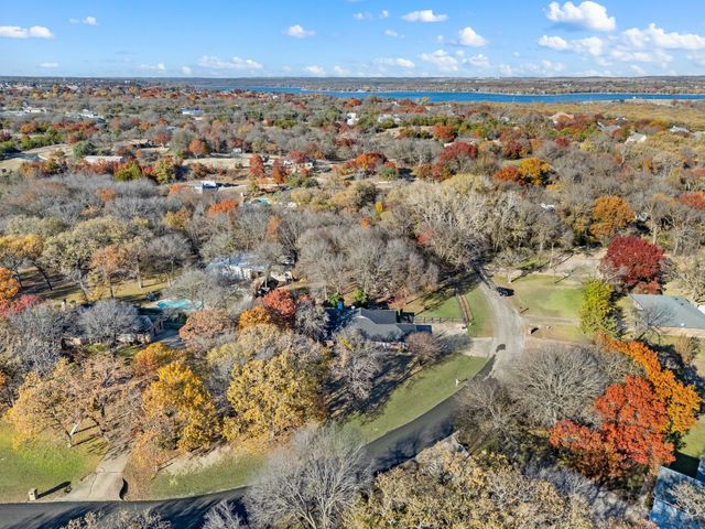 523 Canyon Trail Road, Weatherford, TX 76087