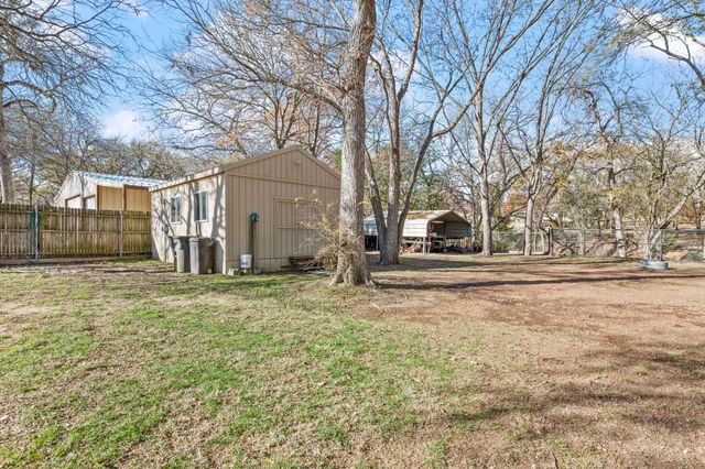 523 Canyon Trail Road, Weatherford, TX 76087