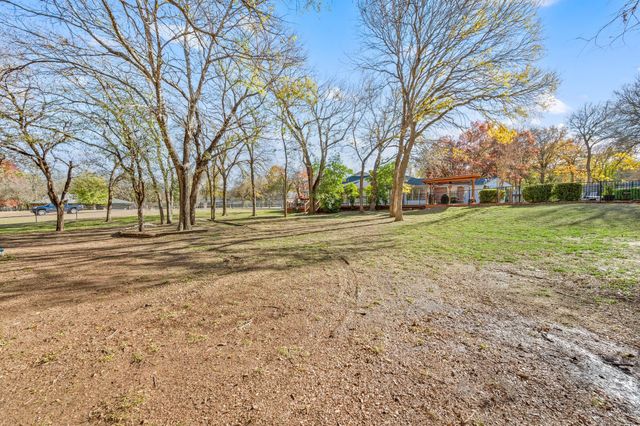 523 Canyon Trail Road, Weatherford, TX 76087