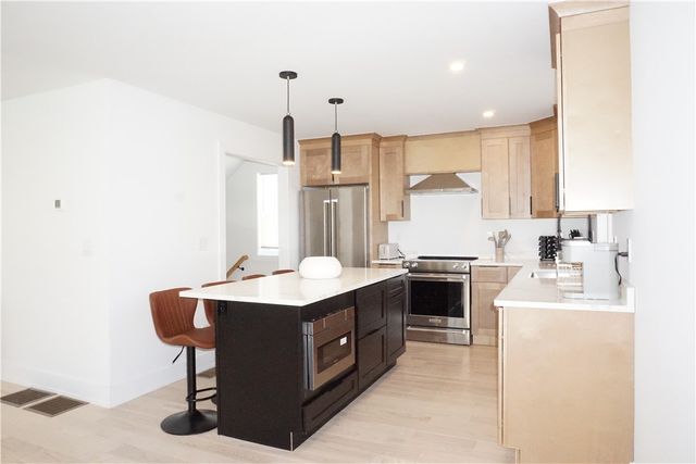 1232 Narragansett Boulevard, Cranston, RI 02905