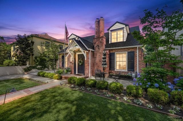 2755 25th St, Sacramento, CA 95818