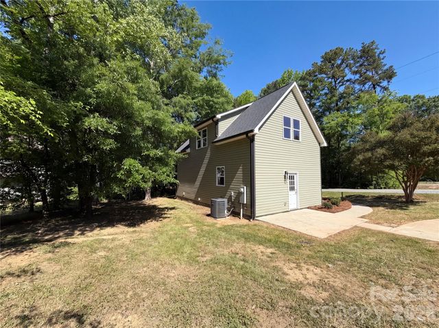 1402 Martin Luther King Avenue, Kannapolis, NC 28083