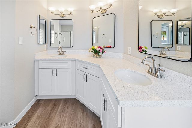 3605 North Torrey Pines Drive, Las Vegas, NV 89108