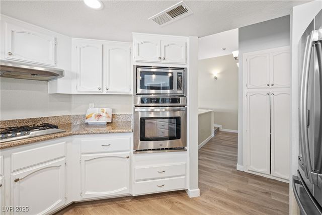 3605 North Torrey Pines Drive, Las Vegas, NV 89108