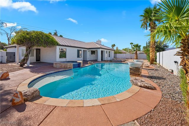 3605 North Torrey Pines Drive, Las Vegas, NV 89108