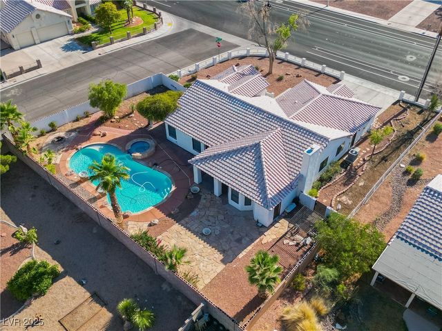 3605 North Torrey Pines Drive, Las Vegas, NV 89108