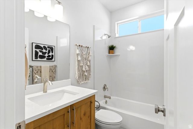 1642 W 3125 N, Pleasant View, UT 84414