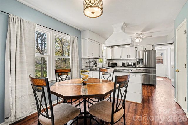 630 Silversmith Drive, Charlotte, NC 28270