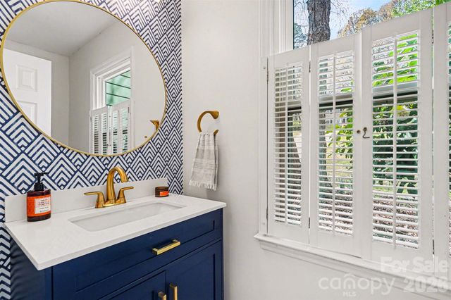 630 Silversmith Drive, Charlotte, NC 28270