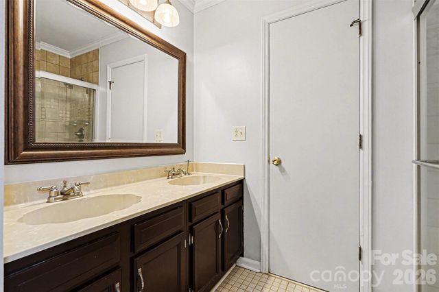 630 Silversmith Drive, Charlotte, NC 28270