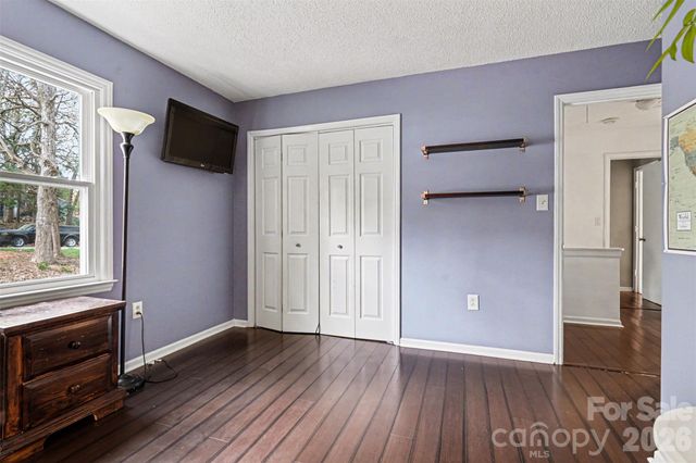 630 Silversmith Drive, Charlotte, NC 28270