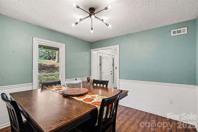 630 Silversmith Drive, Charlotte, NC 28270