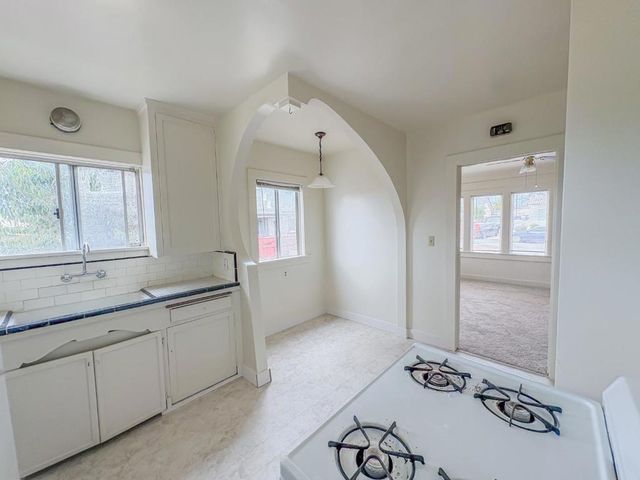 26 Laurel Street, Watsonville, CA 95076