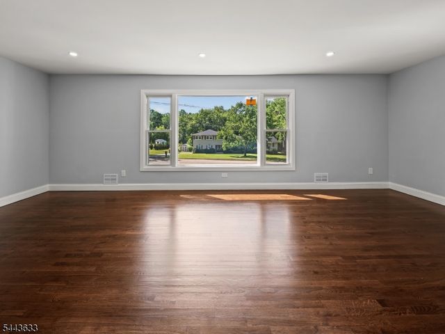 24 Magnolia Ave, Denville Twp., NJ 07834