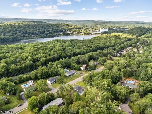24 Magnolia Ave, Denville Twp., NJ 07834