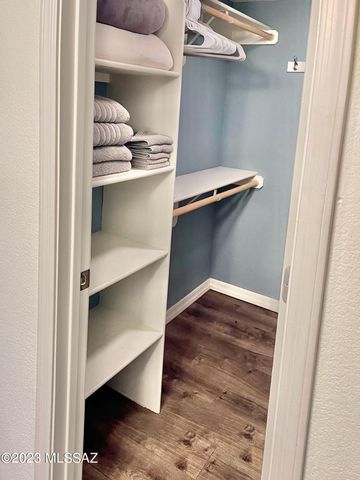 5855 N Kolb Road, Tucson, AZ 85750