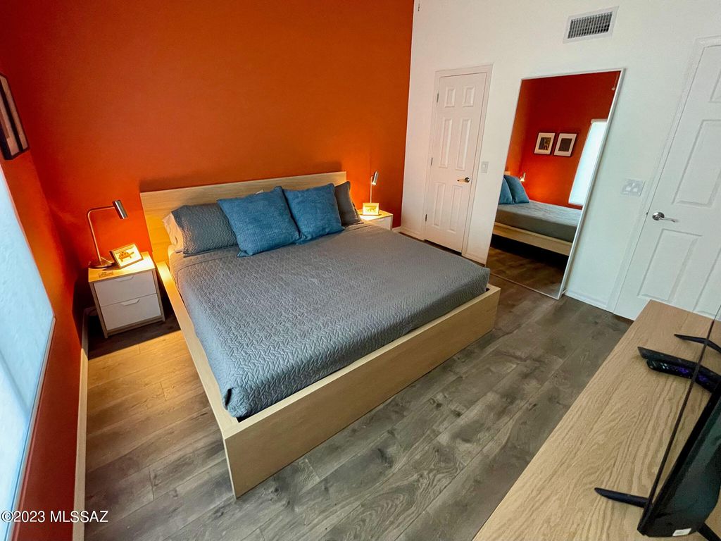 5855 N Kolb Road, Tucson, AZ 85750