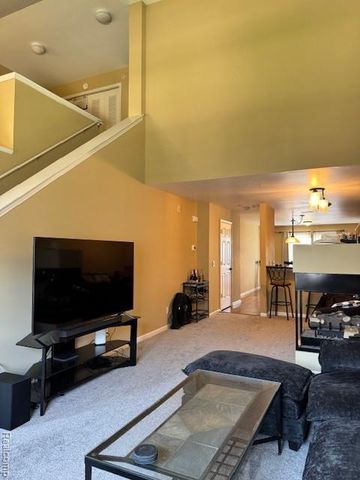1394 Ashford Court, Troy, MI 48084