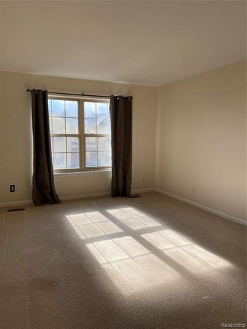 1394 Ashford Court, Troy, MI 48084