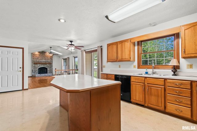 3985 Mill Stone Drive, Springfield, IL 62711
