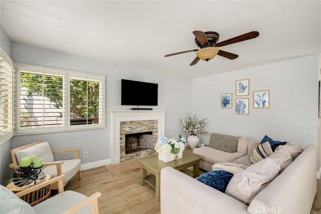 372 Spring Breeze Court, Simi Valley, CA 93065