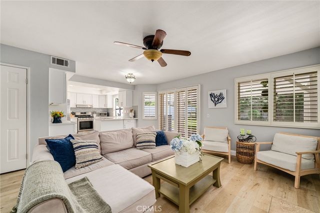 372 Spring Breeze Court, Simi Valley, CA 93065