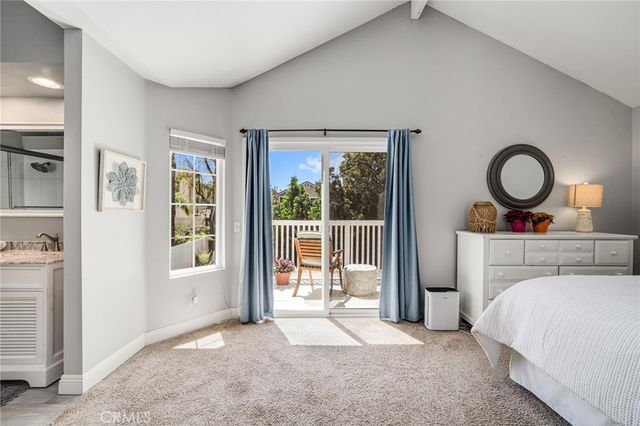 372 Spring Breeze Court, Simi Valley, CA 93065