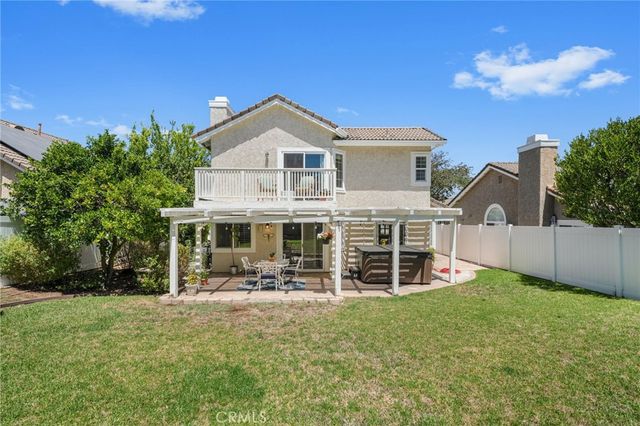372 Spring Breeze Court, Simi Valley, CA 93065