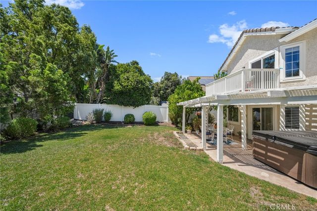 372 Spring Breeze Court, Simi Valley, CA 93065