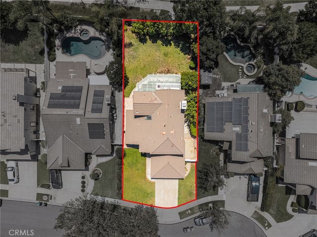 372 Spring Breeze Court, Simi Valley, CA 93065