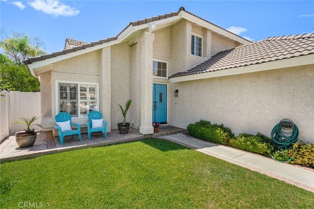 372 Spring Breeze Court, Simi Valley, CA 93065