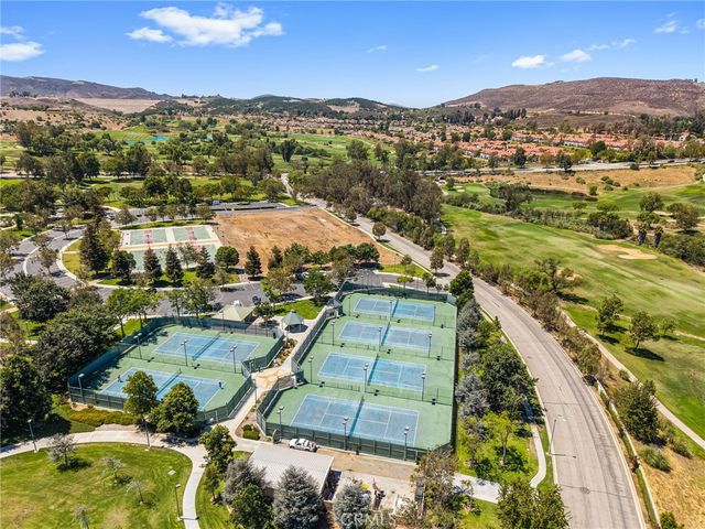 372 Spring Breeze Court, Simi Valley, CA 93065