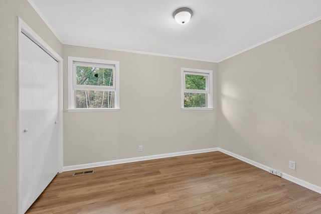 321 Old Jones Mill Rd, La Vergne, TN 37086