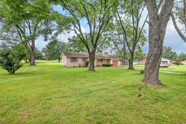 321 Old Jones Mill Rd, La Vergne, TN 37086