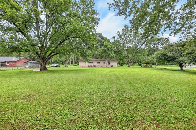 321 Old Jones Mill Rd, La Vergne, TN 37086