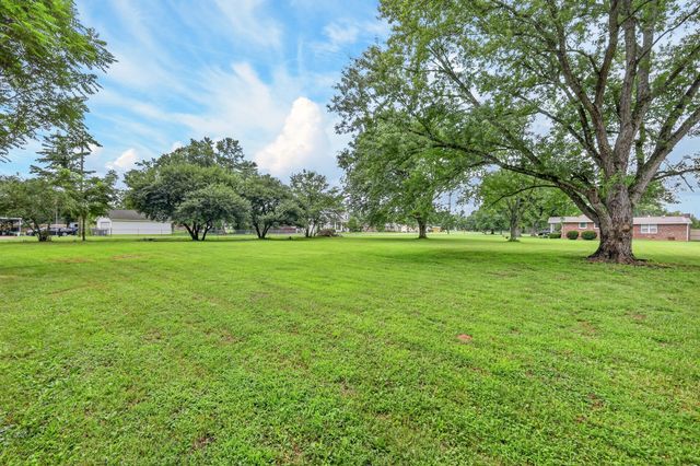 321 Old Jones Mill Rd, La Vergne, TN 37086