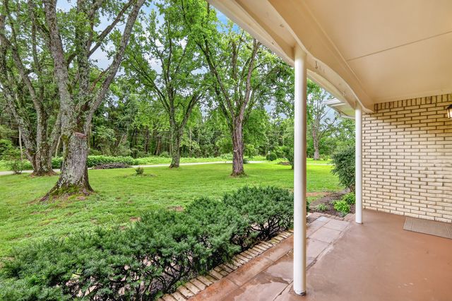 321 Old Jones Mill Rd, La Vergne, TN 37086